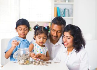 Nebraska’s Governor and Treasurer Celebrate College Savings Month