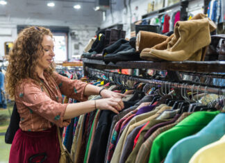 Frugal Shopping with a College Budget: 6 Ways to Save