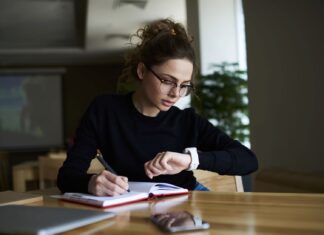 Time Management Tips for Students with Jobs